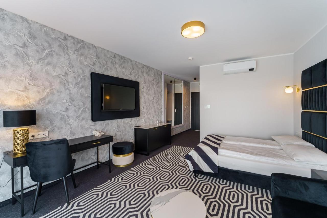 Hotel Solny 코워브제크 외부 사진