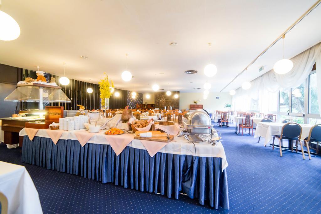 Hotel Solny 코워브제크 외부 사진
